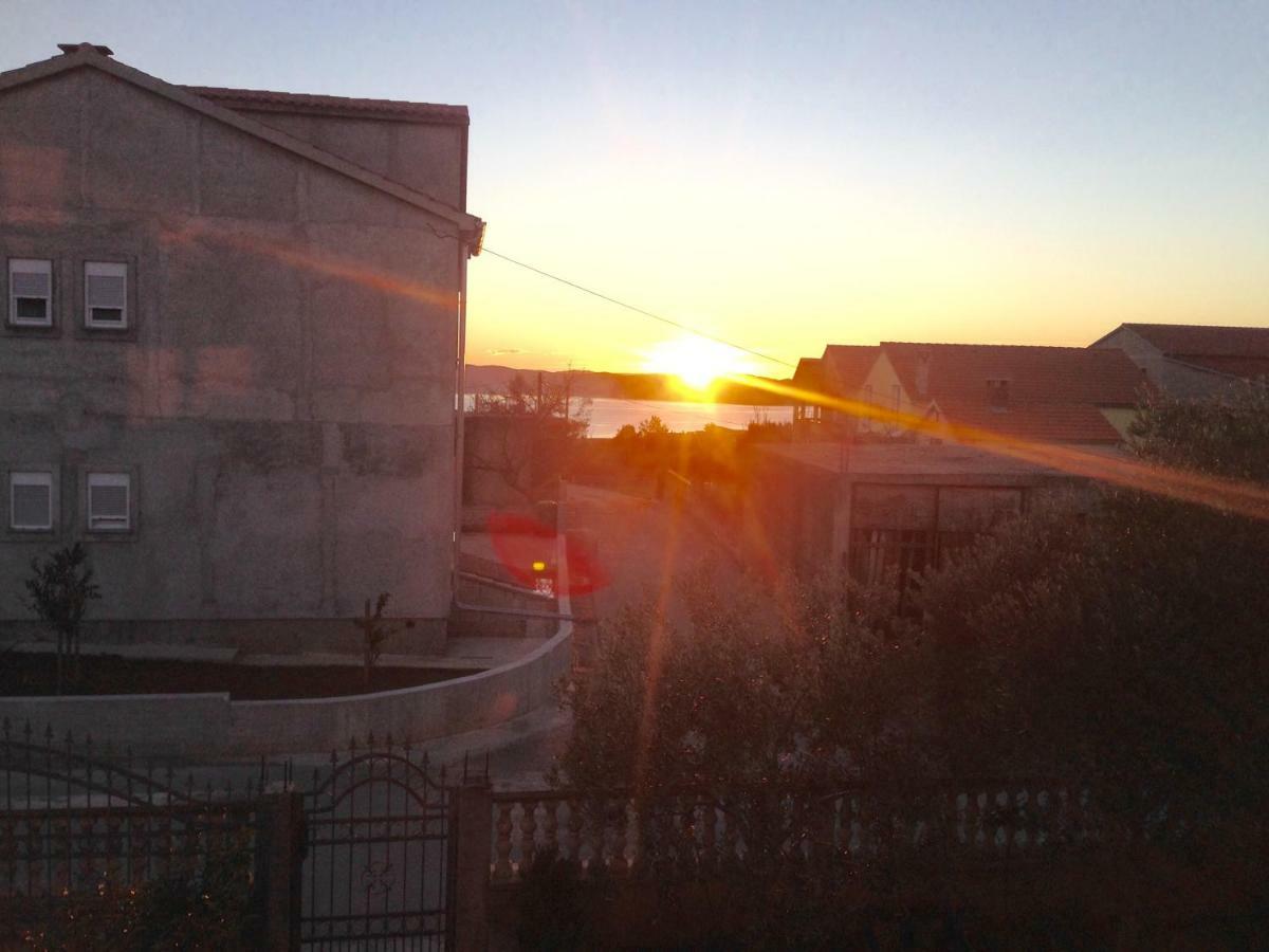 Sunny Apartment Jukic With Sea View Задар Екстериор снимка